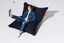 Fatboy Original Outdoor Säkkituoli, Dark Ocean -EMI Sisustus Kauppa 17 ORIGINAL OUTDOOR 20201130 FATBOY HERO DAY1 066