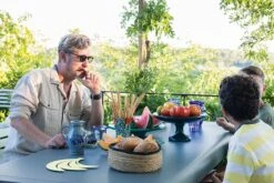 Fermob Bellevie Pöytä, 196 X 90 Cm, Cactus -EMI Sisustus Kauppa BELLEVIE GRIS ORAGE ENVIE D AILLEURS MONTELIMAR ALBUM2021 AURELIE LECUYER 2 1