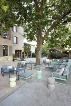 Fermob Bellevie Nojatuoli, Storm Grey - Flannel Grey 10 Fermob Bellevie Nojatuoli, Storm Grey - Flannel Grey -EMI Sisustus Kauppa BELLEVIE MODULABLE VERT OPALINE PIAPOLO HOOP MONTELIMARD AURELIE LECUYER