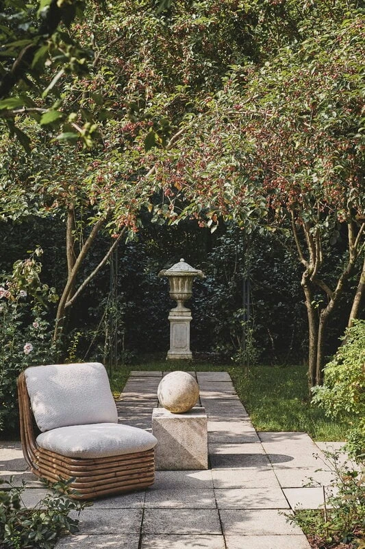 GUBI Bohemian 72 Nojatuoli, Rottinki - Diagonal Boucle 007 6 GUBI Bohemian 72 Nojatuoli, Rottinki - Diagonal Boucle 007 - Image 4