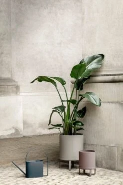 Ferm LIVING Bau Ruukku, Iso, Lämmin Harmaa -EMI Sisustus Kauppa FERM 7306