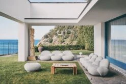 GUBI Atmosfera Sohvapöytä, 113 X 100 Cm, Tiikki -EMI Sisustus Kauppa GUBI Gubi Goes Al Fresco Pacha Obello TS Atmosfera