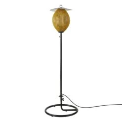GUBI Satellite Outdoor Lattiavalaisin, Musta - Mustard Gold -EMI Sisustus Kauppa Gubi 2023 SDE Satelite Floor Lamp 2 Mustard Gold Semi Matt