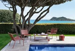 Fermob Luxembourg Matala Nojatuoli, Acapulco Blue 12 Fermob Luxembourg Matala Nojatuoli, Acapulco Blue -EMI Sisustus Kauppa LUXEMBOURG OCRE RAMATUELLE RESIDENTIAL DESIGNER2021 NICOLAS MATHEUS 1