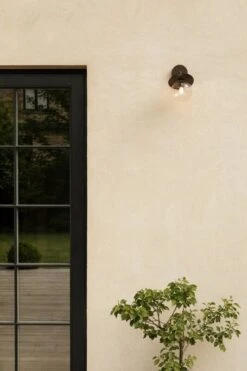 Nuura Liila Outdoor Seinävalaisin, Tumma Pronssi - Kirkas 13 Nuura Liila Outdoor Seinävalaisin, Tumma Pronssi - Kirkas -EMI Sisustus Kauppa NUURA outdoor2923