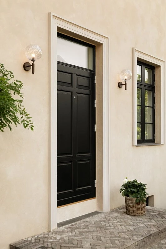 Nuura Miira Outdoor Seinävalaisin, Tumma Pronssi - Kirkas 7 Nuura Miira Outdoor Seinävalaisin, Tumma Pronssi - Kirkas - Image 5