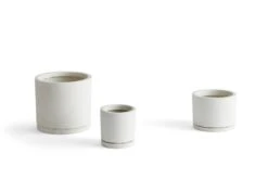 EMI Sisustus Kauppa -EMI Sisustus Kauppa Plant Pot with Saucer white family