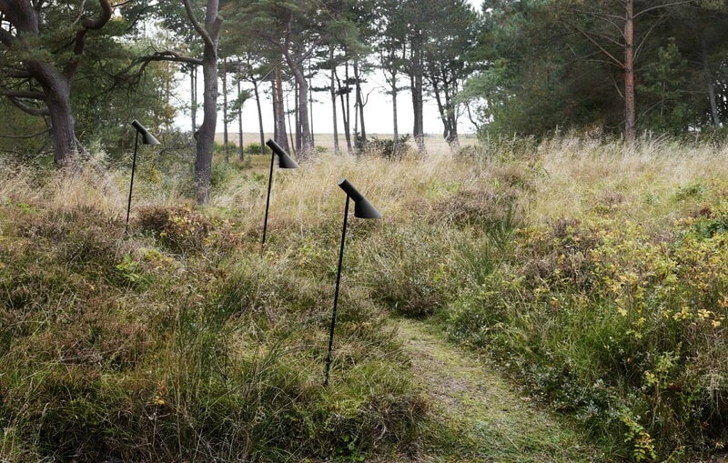 Louis Poulsen AJ Garden Pollarivalaisin, Pitkä, 3000K, Ankkuri Ilman Liitäntää 4 Louis Poulsen AJ Garden Pollarivalaisin, Pitkä, 3000K, Ankkuri Ilman Liitäntää - Image 2