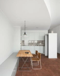 Santa & Cole Ramón Tuoli, Luonnonvärinen - Valkoinen 13 Santa & Cole Ramón Tuoli, Luonnonvärinen - Valkoinen -EMI Sisustus Kauppa vivienda montcada reixac 7 x2400